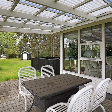 4 Person Holiday Home In Hals Exterior photo